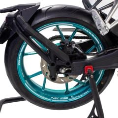 GP Kompozit CF Moto 250 NK 2018-2023 Uyumlu Jant Şeridi Reflektif Gri